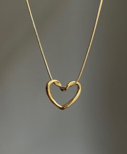 Chaine coeur ❤️ _Prix _ 1400 d