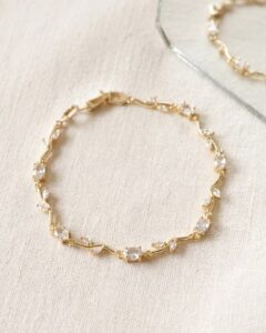 White Tulip Luxe Bracelet