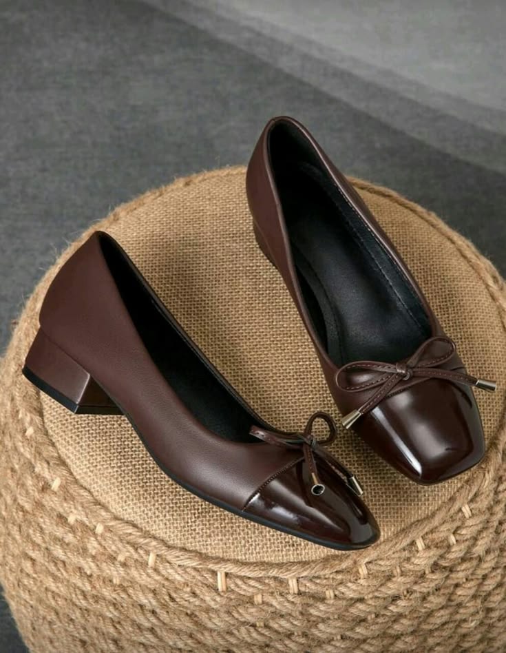 Executive Pumps